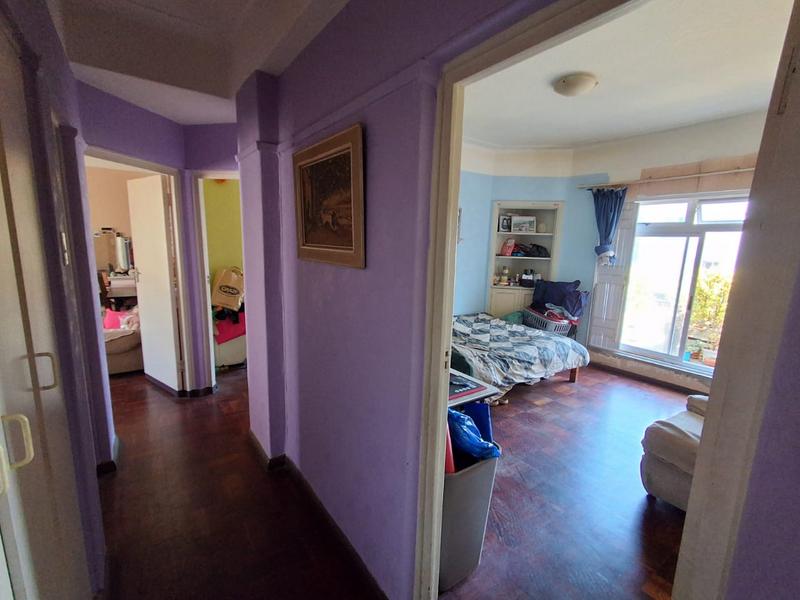 3 Bedroom Property for Sale in Sea Point Western Cape